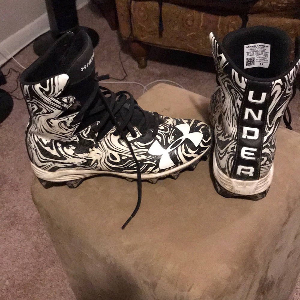 Football cleats
